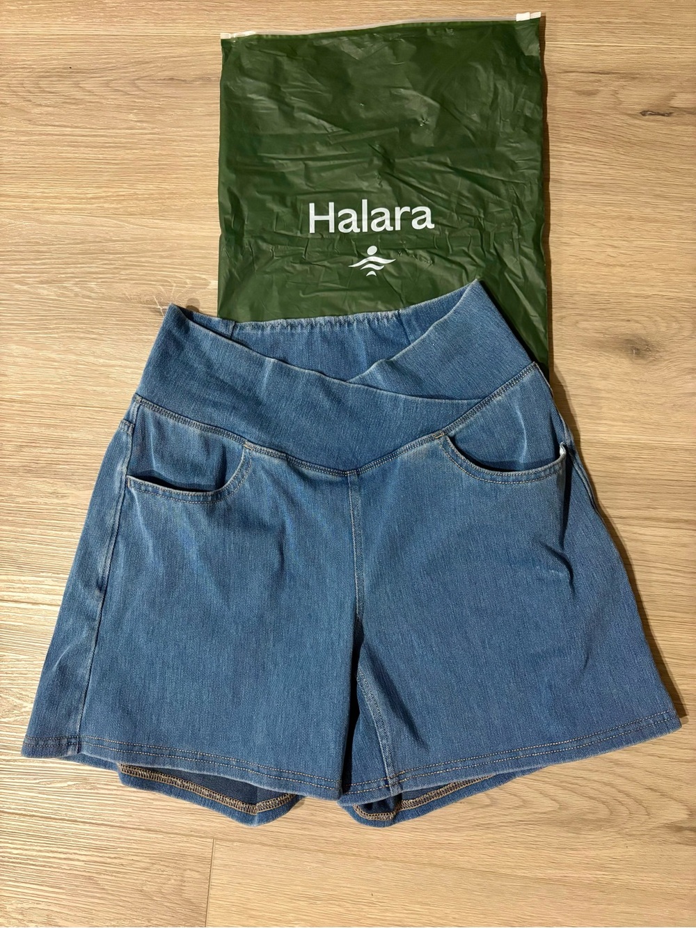 Halara Denim High-Waist Shorts Jean Shorts Pockets MSRP $48